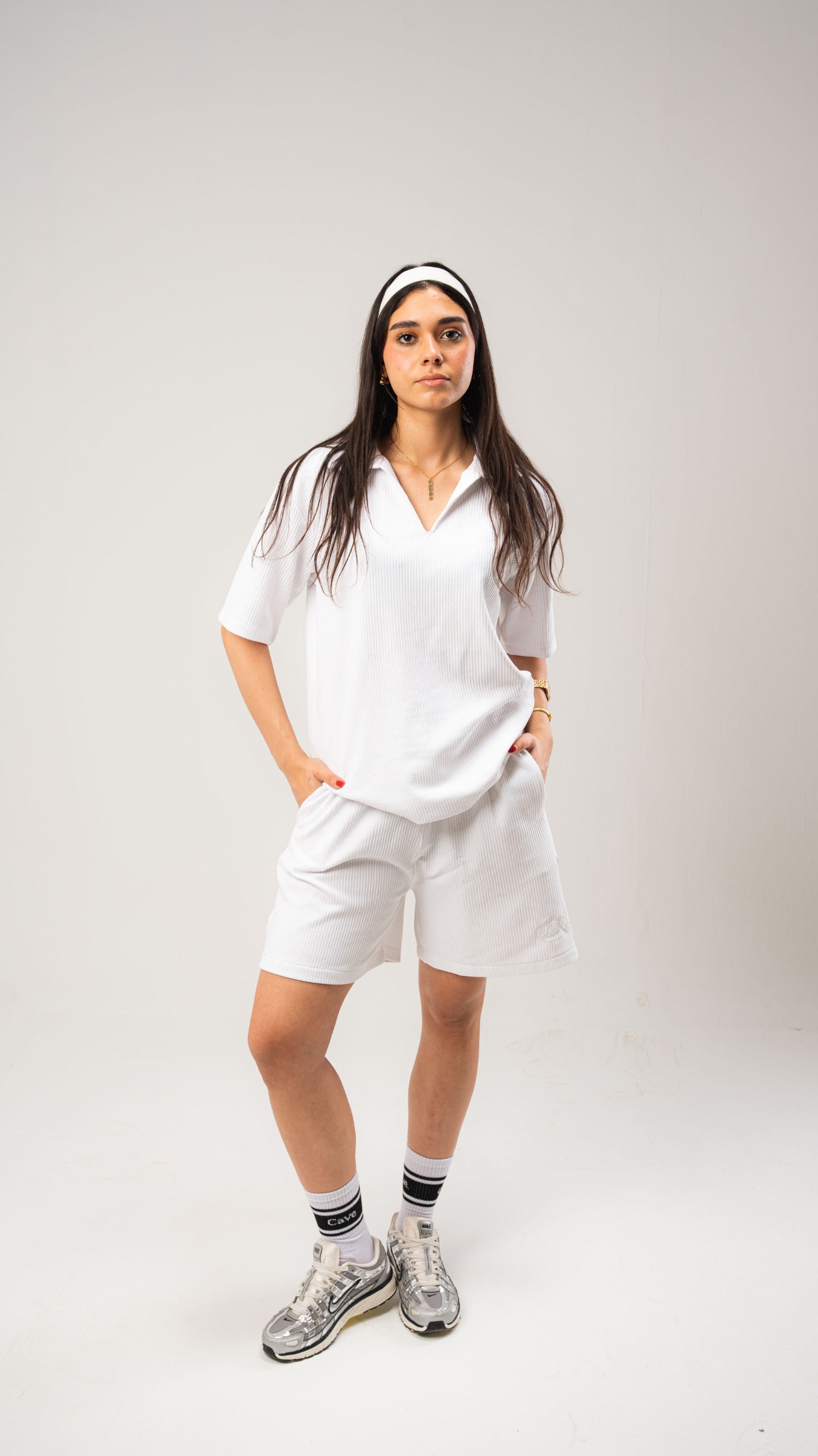 White Cardonne Set