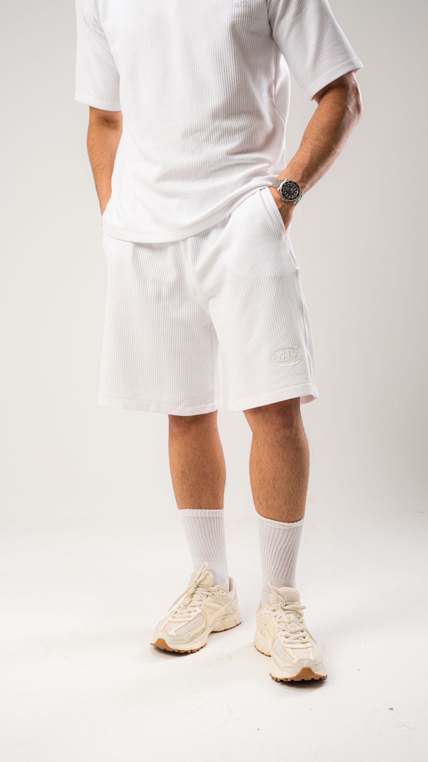 White Cardonne Set