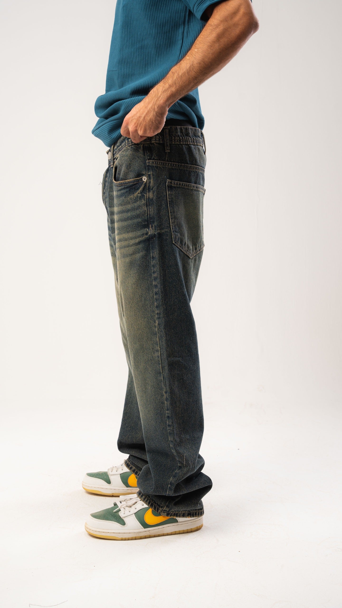 Unisex Dirty Jeans