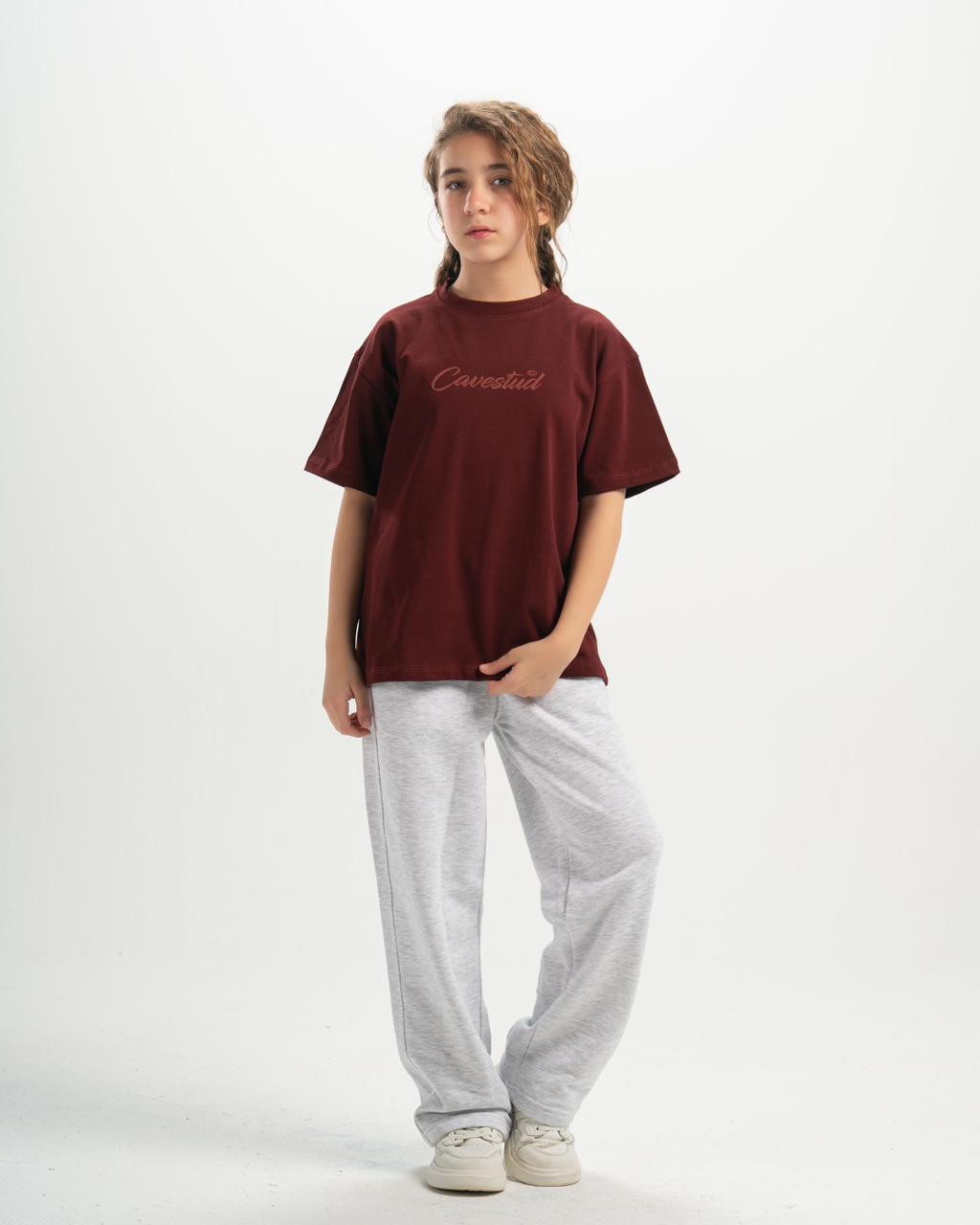 stud kids burgundy T-shirt