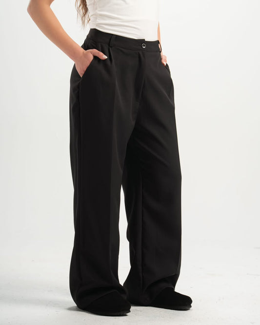 women pleated black pants