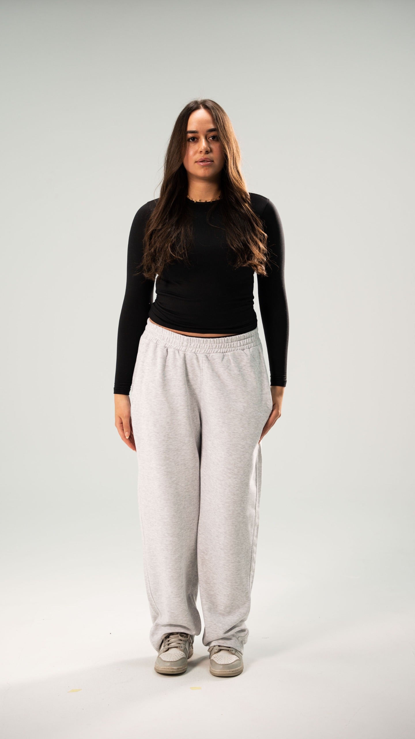 GREY SWEATPANTS
