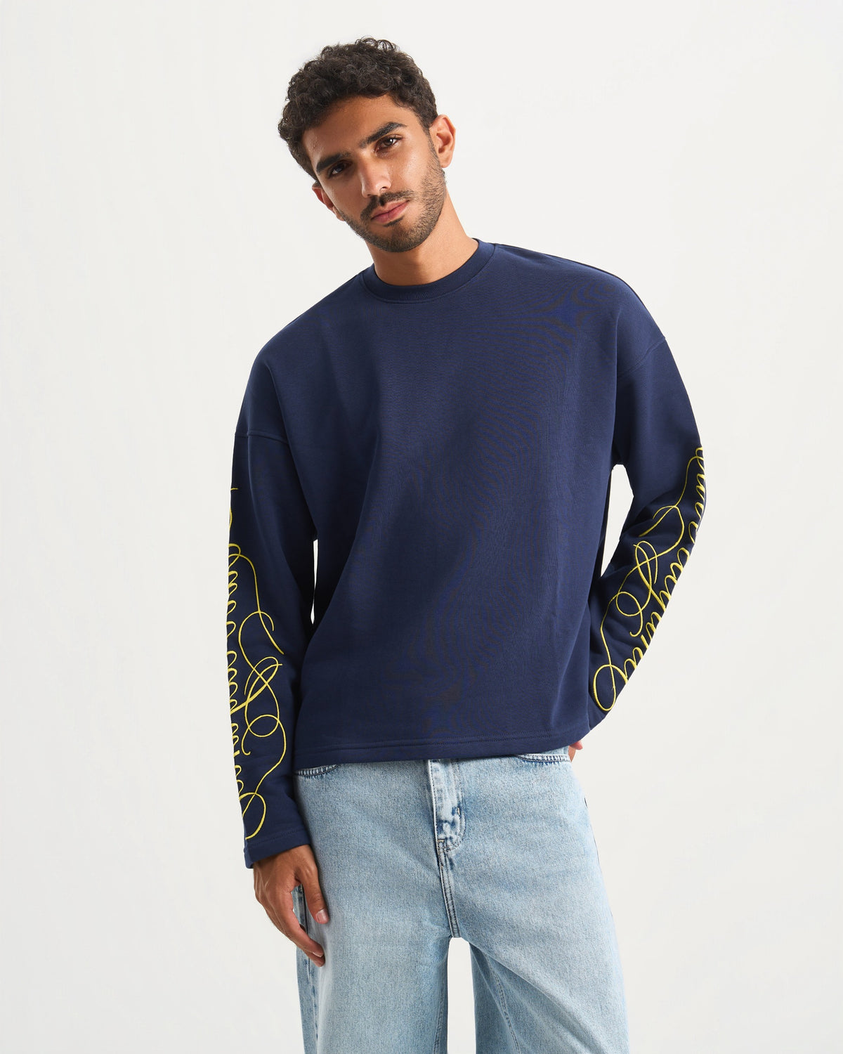 Cave`s Navyblue Crewneck