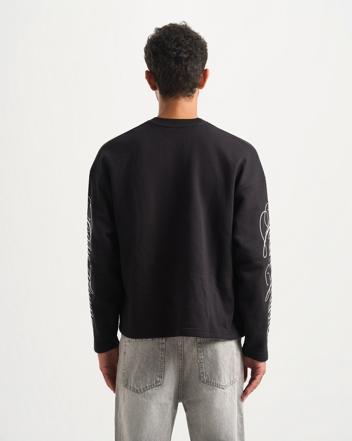 Cave`s black Crewneck