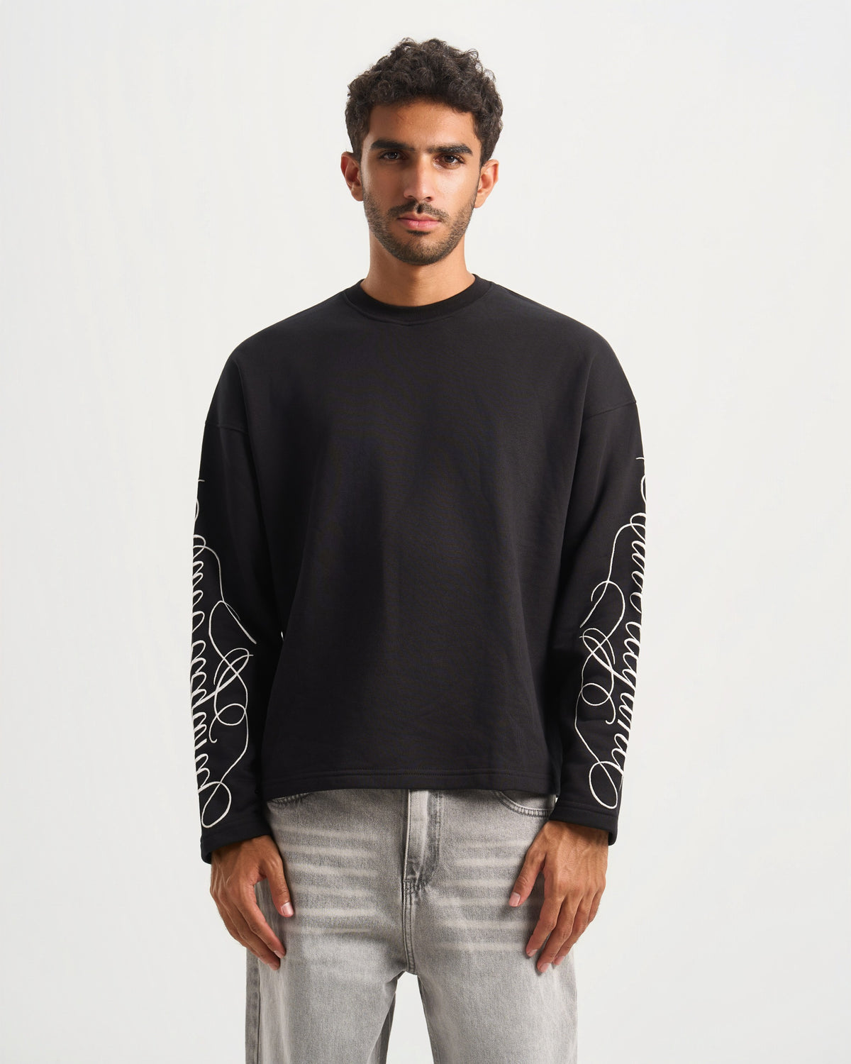 Cave`s black Crewneck