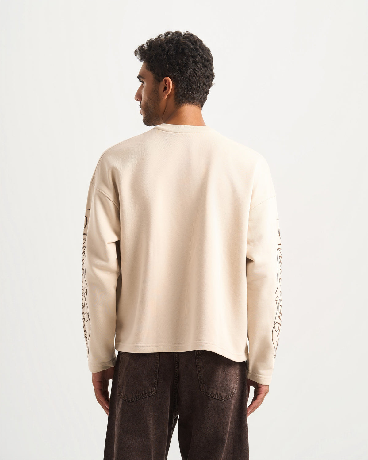 Cave`s beige Crewneck