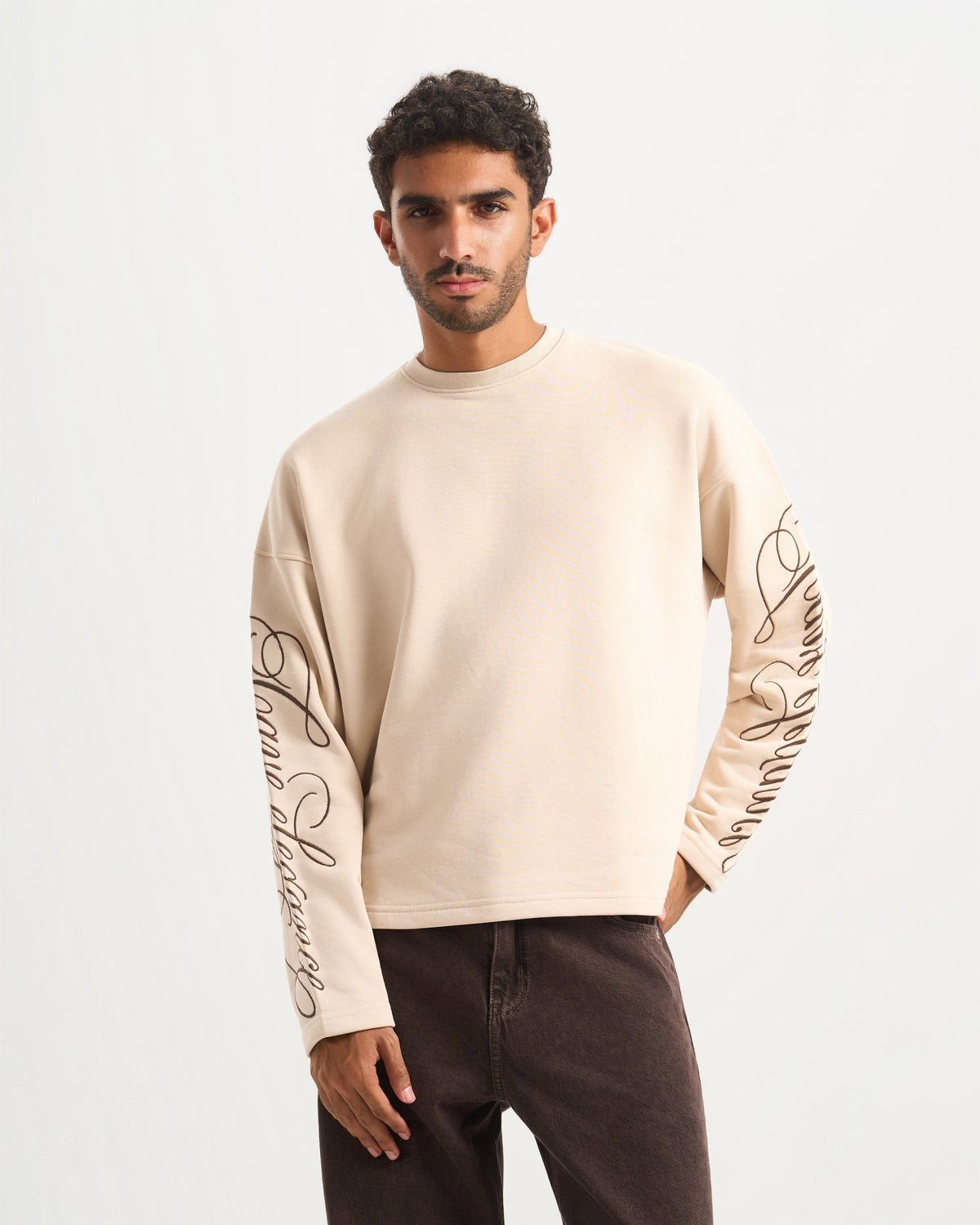 Cave`s beige Crewneck