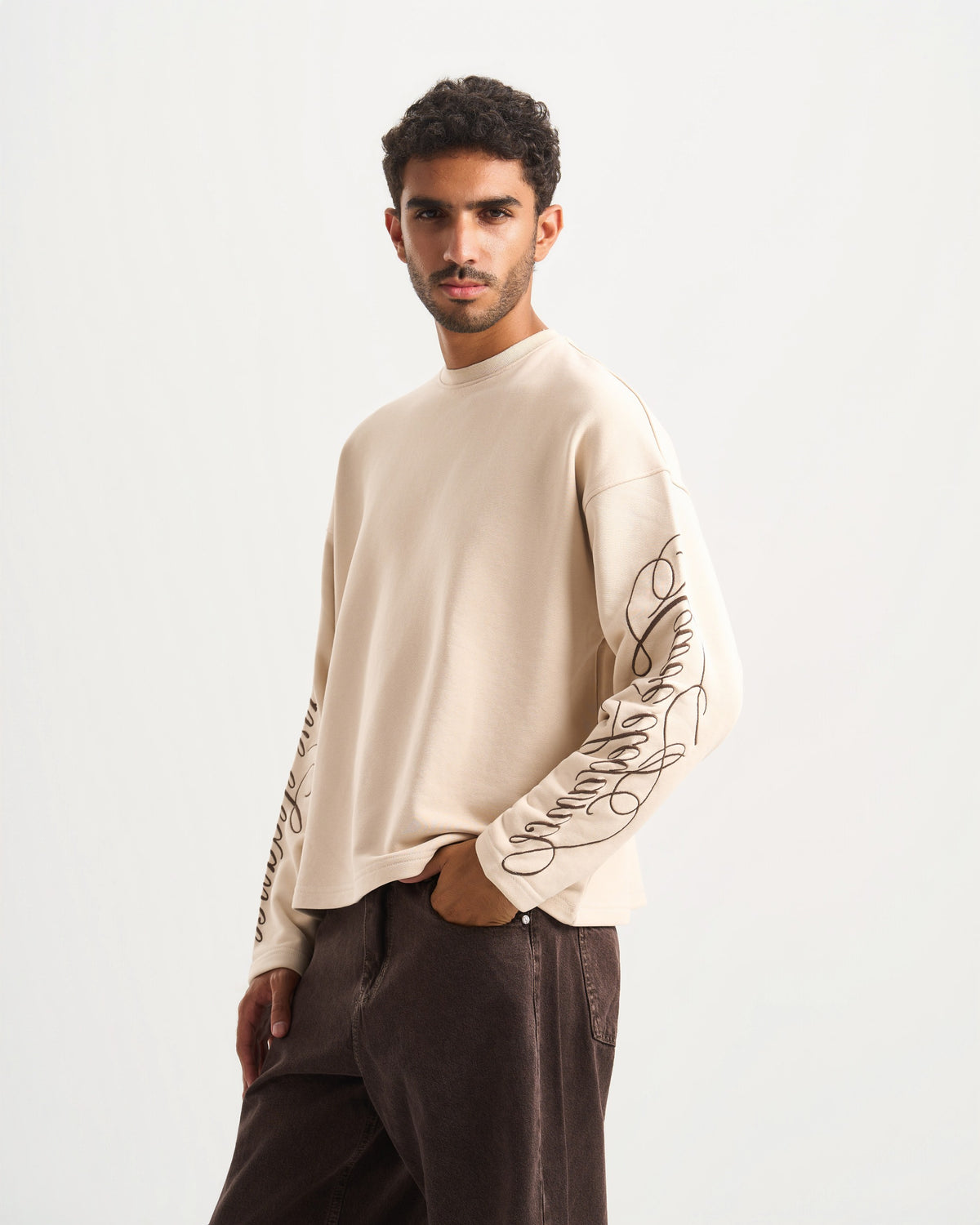 Cave`s beige Crewneck