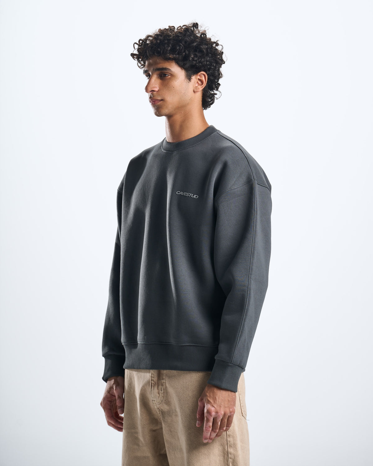 Ruin crewneck