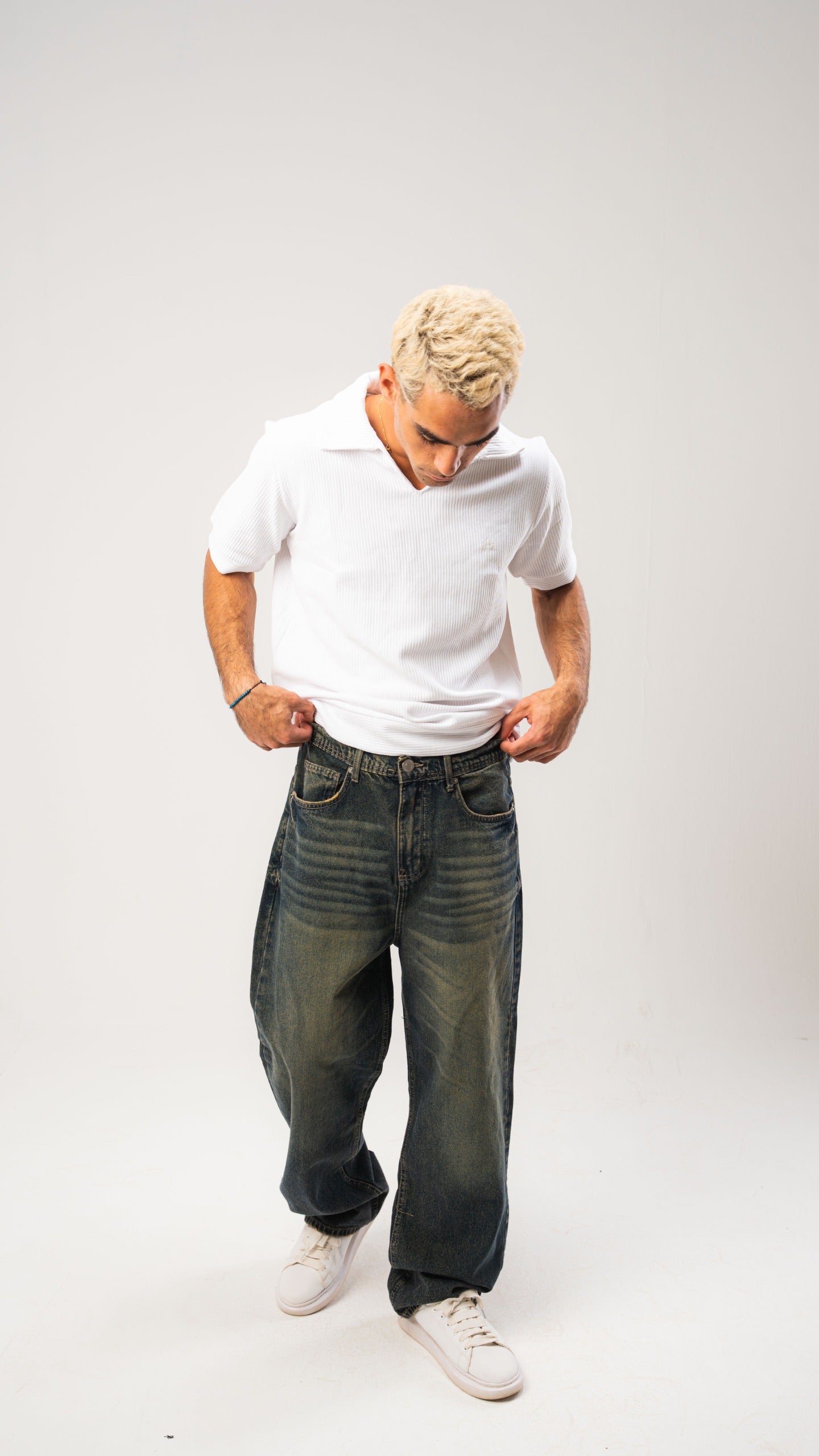 Unisex Dirty Jeans
