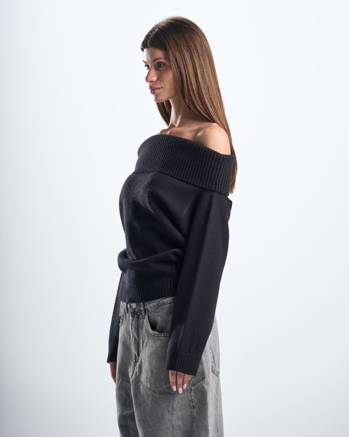 Knitted black off shoulder
