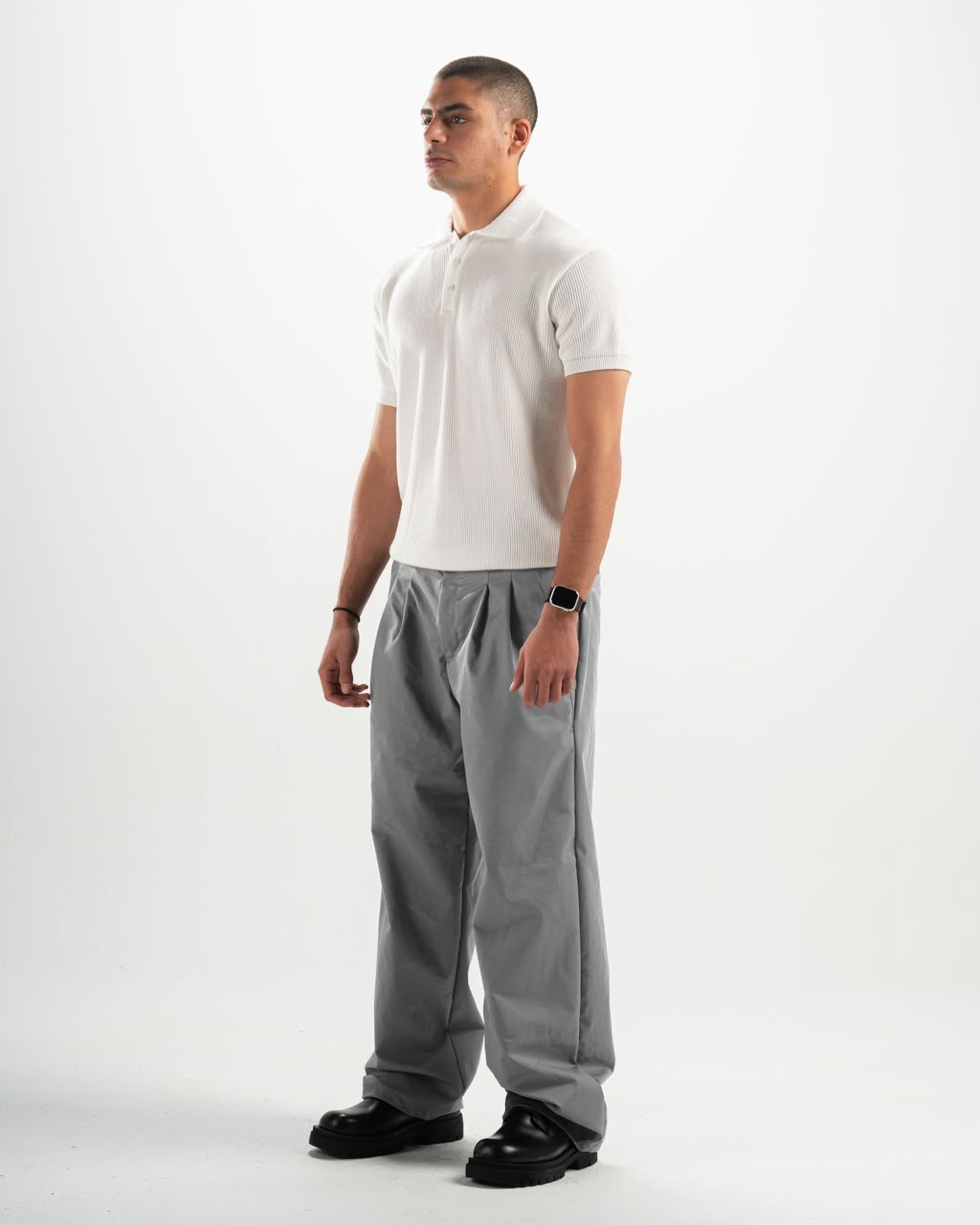 Men pleated gray pants